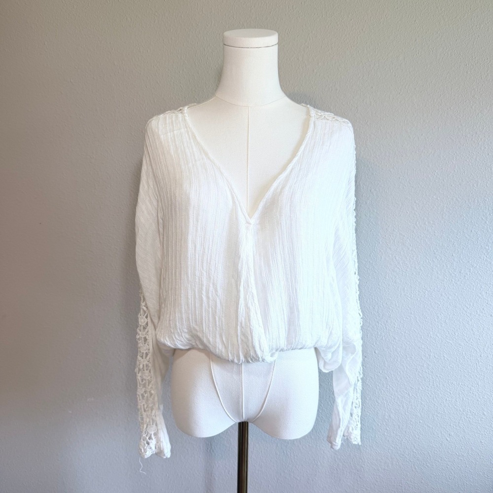 Free People Crochet Sleeve V-Neck Gauze Blouse White Boho Romantic Top Small - Picture 2 of 7